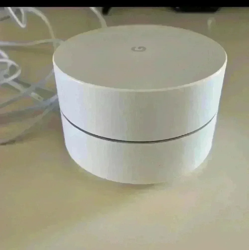Google Nest AC-1304 WiFi Solution Single WiFi Point Router - Picture 2 of 4